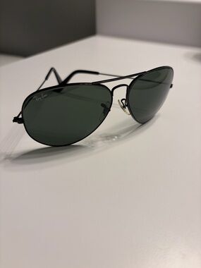Ray-Ban Men’s Black Frame Sunglasses